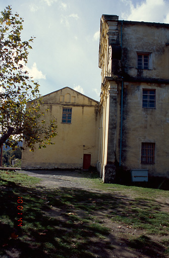 Vue partielle du bâtiment conventuel.