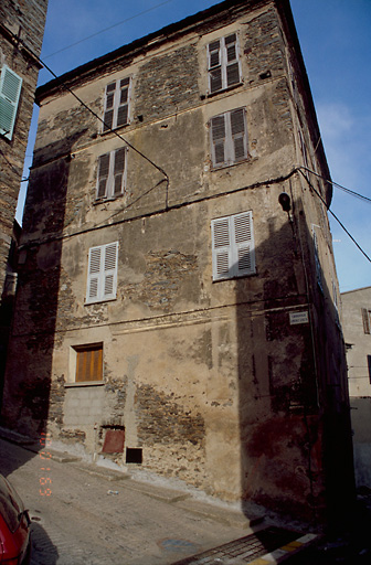 Elévation latérale ouest.