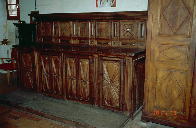 Meuble de sacristie (No 2)