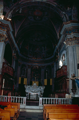 Décor peint ornant le choeur.