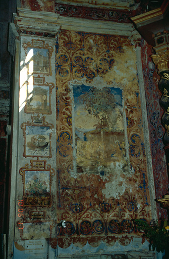 Mur est de la chapelle secondaire de la Vierge.