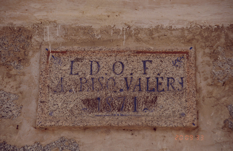 Inscription et date portée 1871.