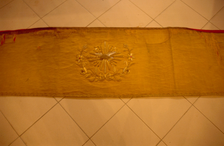 Voile huméral de l'ornement doré No 2