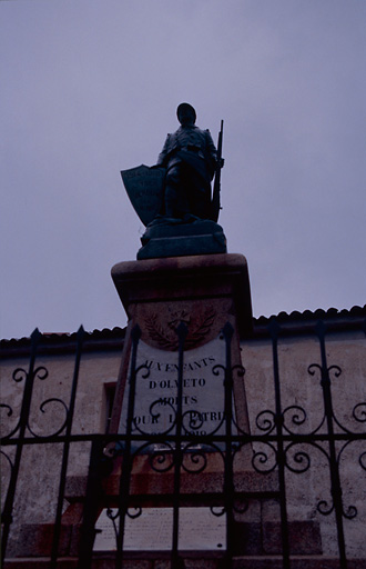 Statue : Poilu de la guerre 1914-1918