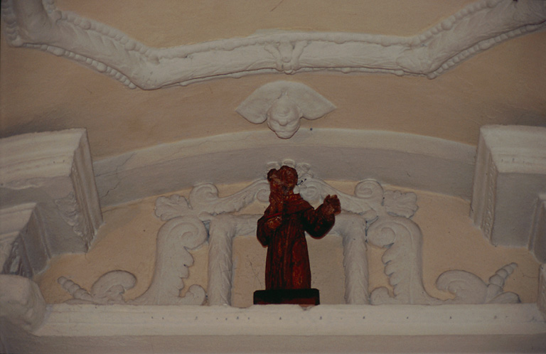 Ensemble de trois statues (statuettes) : Vierge à l'Enfant, saint Antoine de Padoue et l'Enfant Jésus, saint François d'Assise