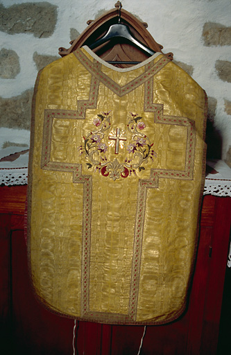 Chasuble (ornement doré) (No 2)