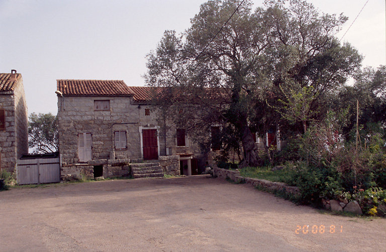 Elévation antérieure.