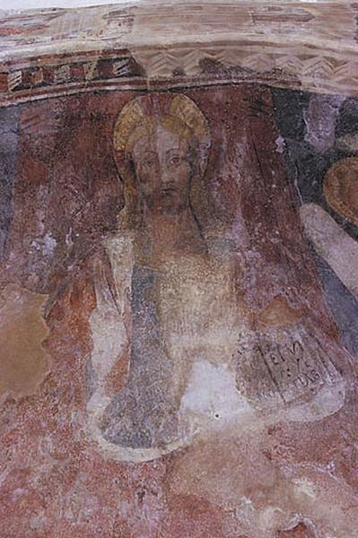 Peintures monumentales ornant le choeur.