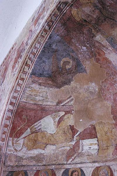 Peintures monumentales ornant le choeur.