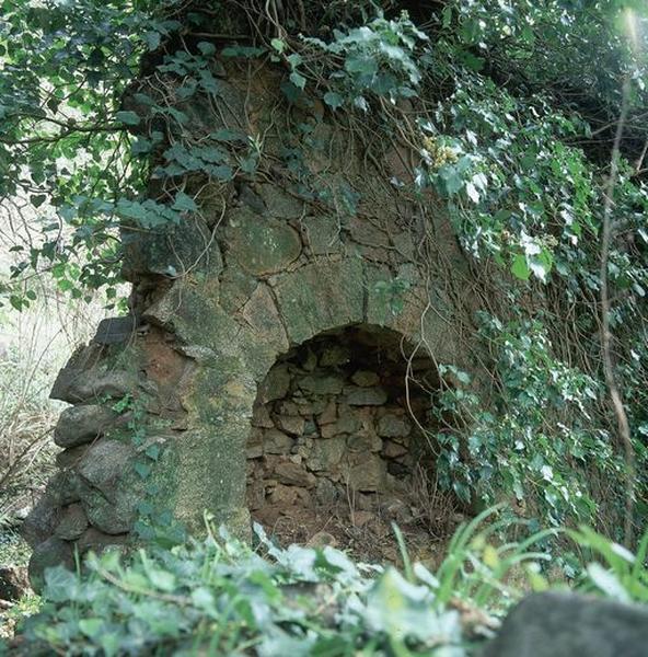 Vue partielle du haut-fourneau.