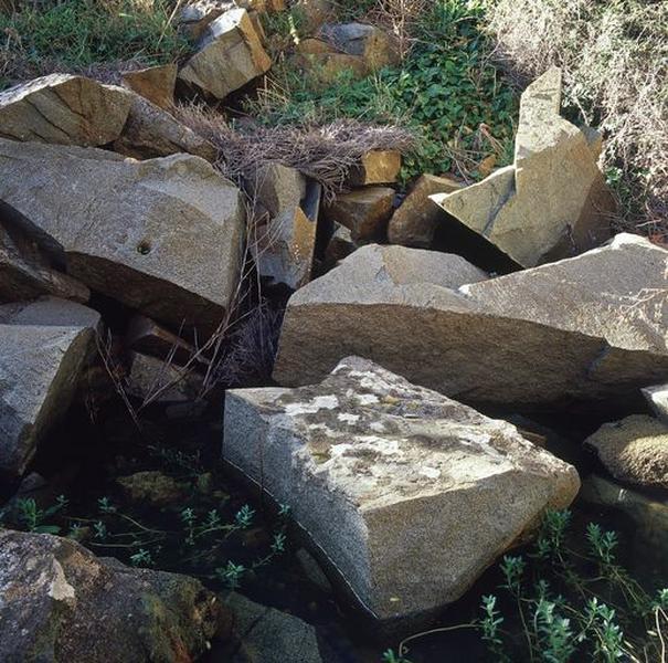 Blocs de granite.