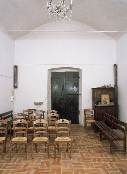 Nef vue prise du choeur.