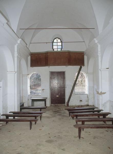 Nef vue prise du choeur.