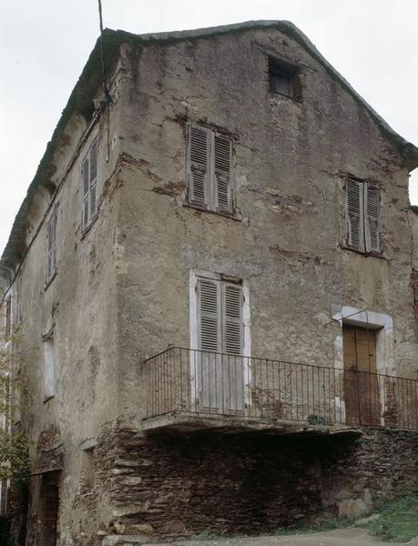 Mur pignon.