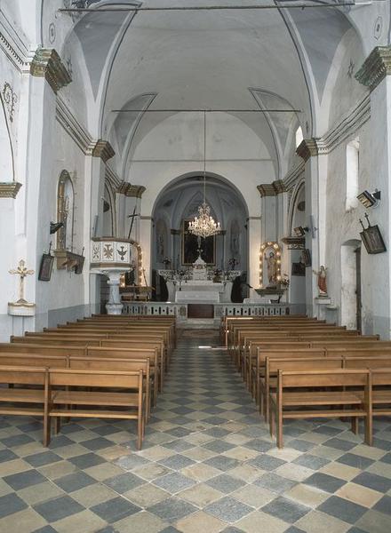 Nef et choeur.