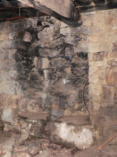 Vue de l'emplacement de l'ancienne presse à huile en bois.