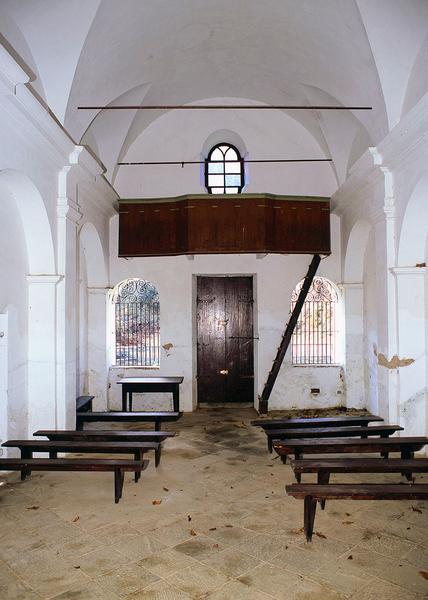 Nef vue prise du choeur.