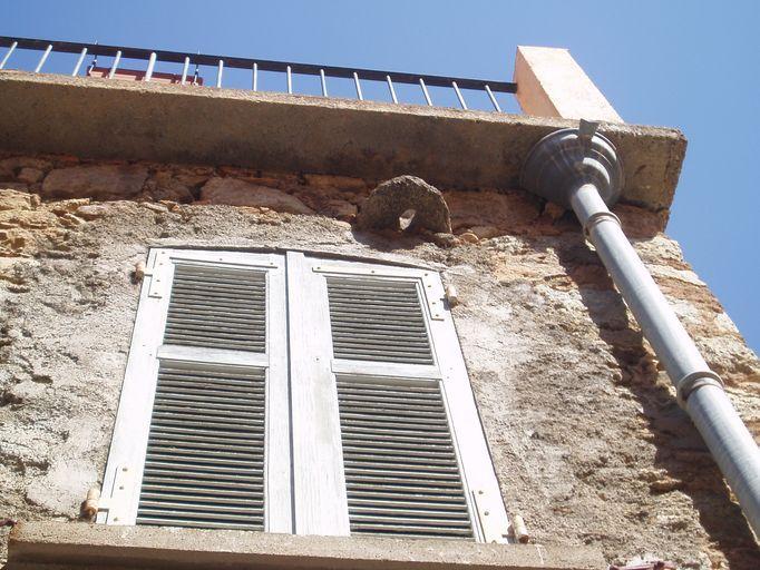Détail No 4 de l'élévation antérieure.