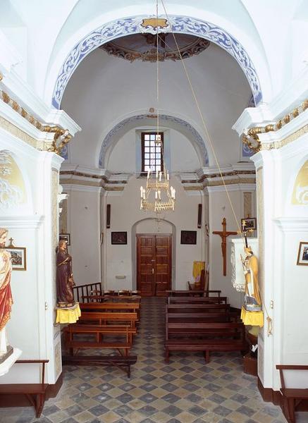 Nef vue du choeur.