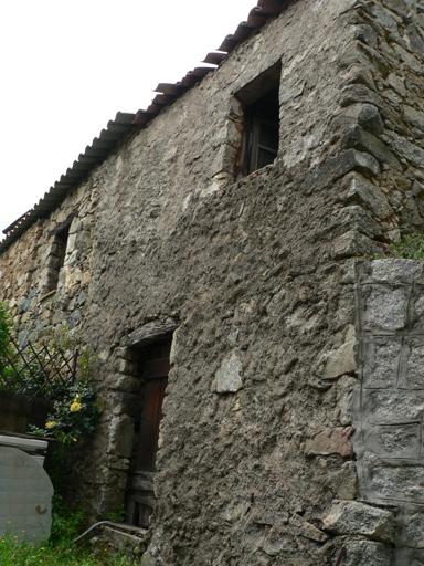 Elévation latérale.