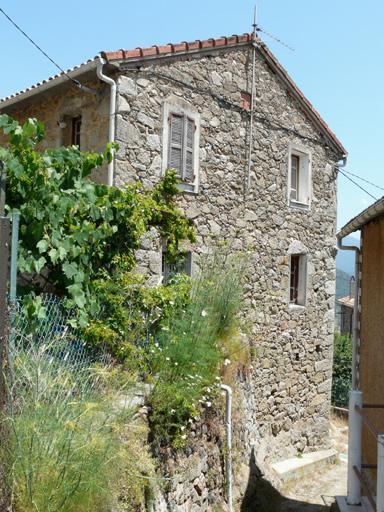 Elévation latérale.