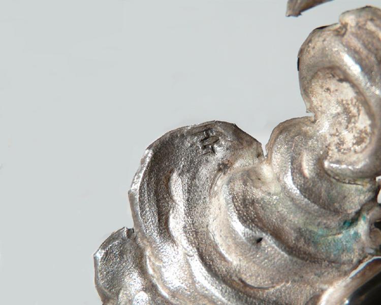 Vue d'ensemble du poinçon porté sur la gloire.