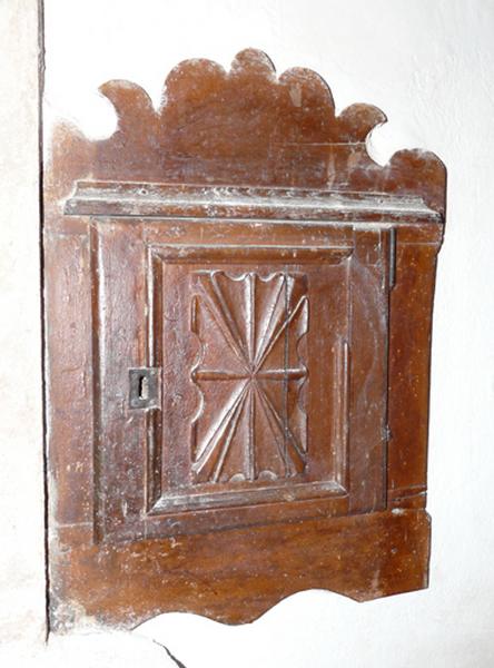 Armoire aux saintes huiles