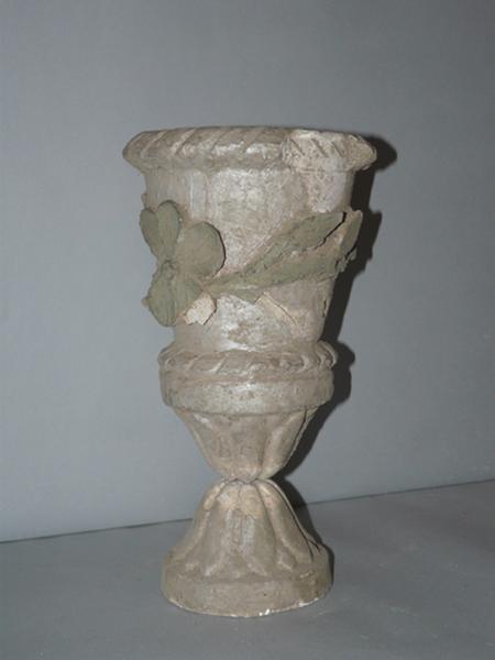 Vase d'autel