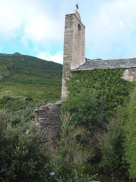 Vue d'ensemble du clocher-mur.