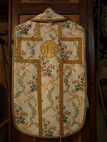 Chasuble, étole, manipule