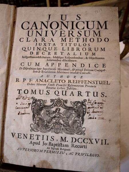 Livre (No 4) : Jus Canonicum