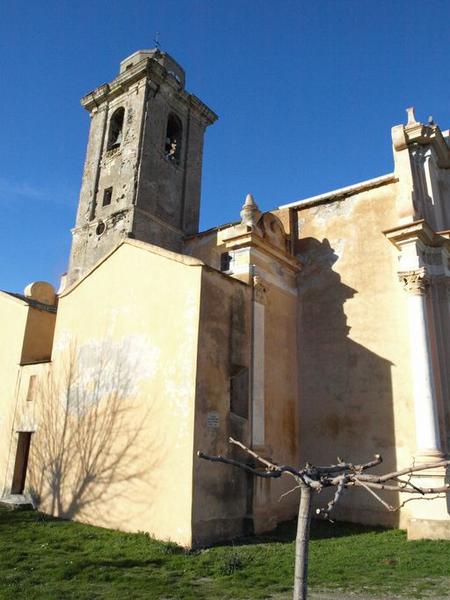 Vue partielle de l'élévation latérale gauche.