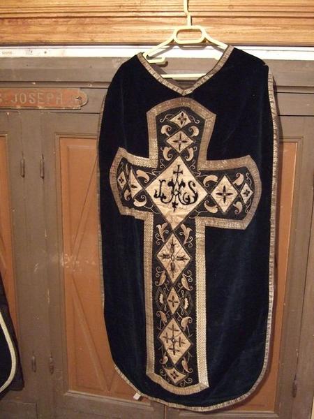 Voile de calice, chasuble, étole, manipule (ornement noir) (No 1)