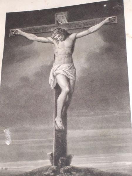 Vue d'ensemble d'une estampe représentant le Christ en croix.