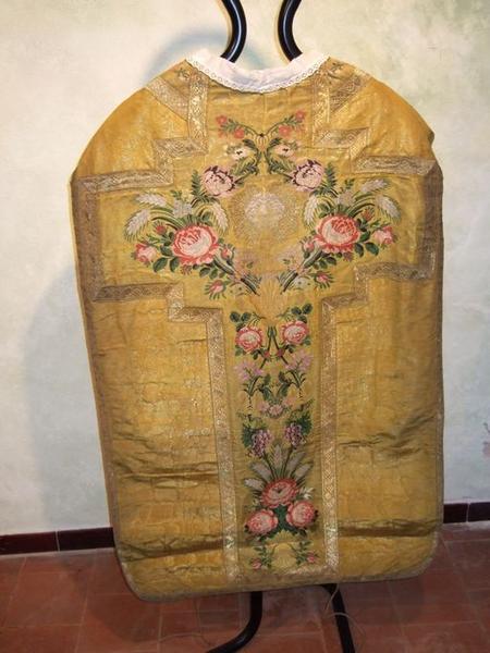 Chasuble, manipule (ornement doré) (No 2)