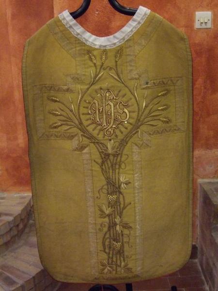 Chasuble (ornement doré) (No 5)