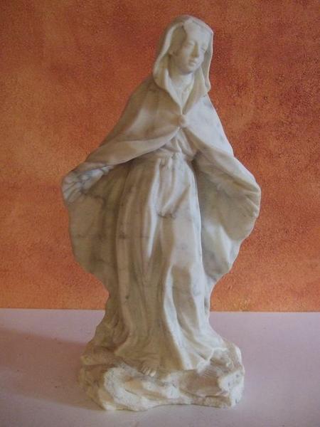 Statue (statuette) : Vierge de Miséricorde