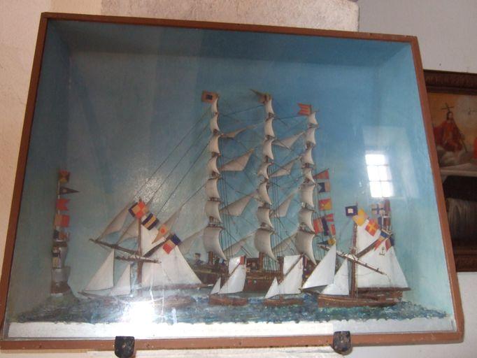 Ex-voto : ensemble de 5 maquettes de bateaux à voiles