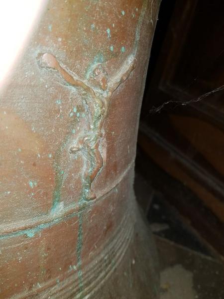 Représentation du Christ en croix.