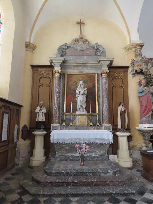 Retable latéral, statue : Vierge à l'Enfant