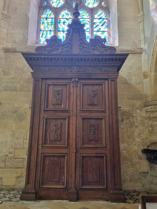 tambour de la porte principale