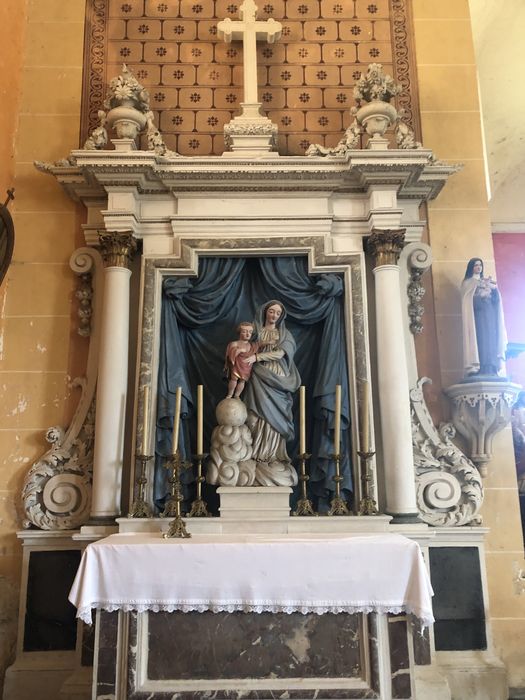 autel latéral de la Vierge, retable