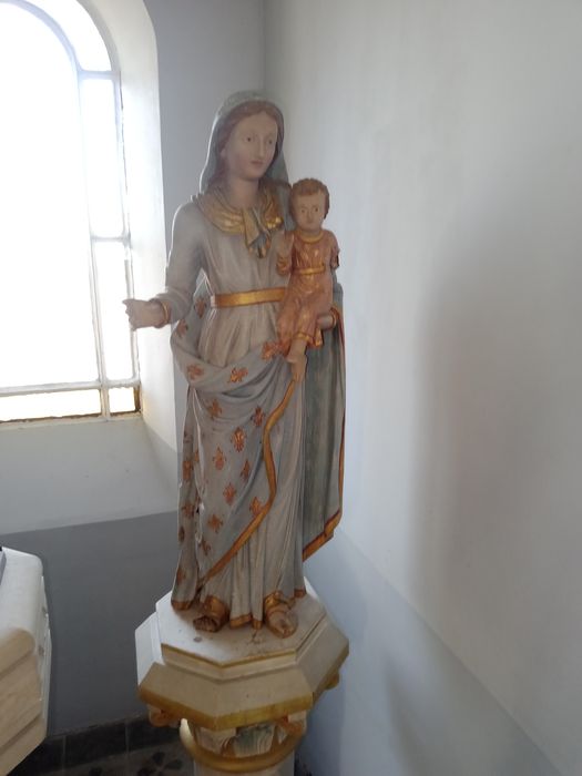 statue : Vierge à l'Enfant