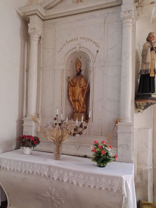 autel latéral, retable, statue : Saint Rémi