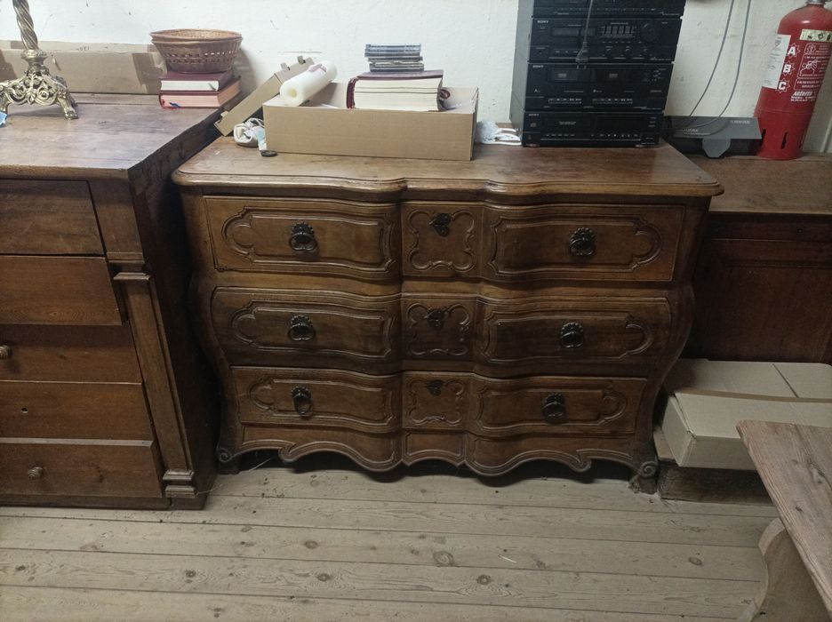 commode (chasublier) - © Ministère de la Culture (France), Collectif Objets – Tous droits réservés