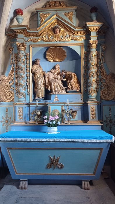 retable latéral de Notre-Dame-de-Pitié
