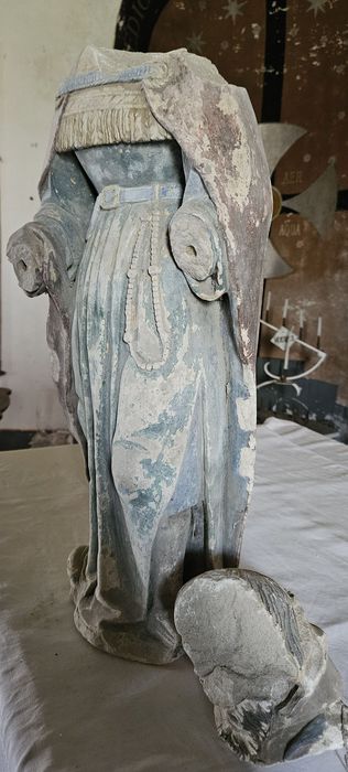 statue (personnage d’une mise au tombeau)