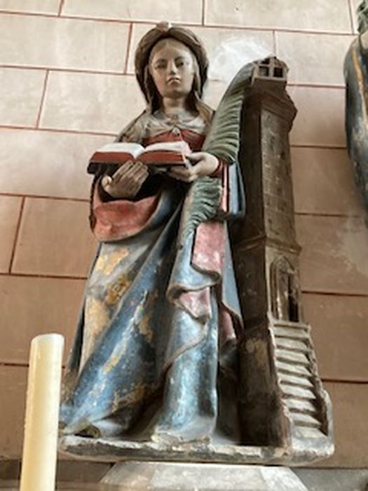 statue : Sainte Barbe