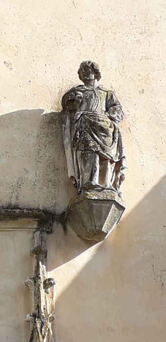 statue : Saint Jean l'évangéliste (?)