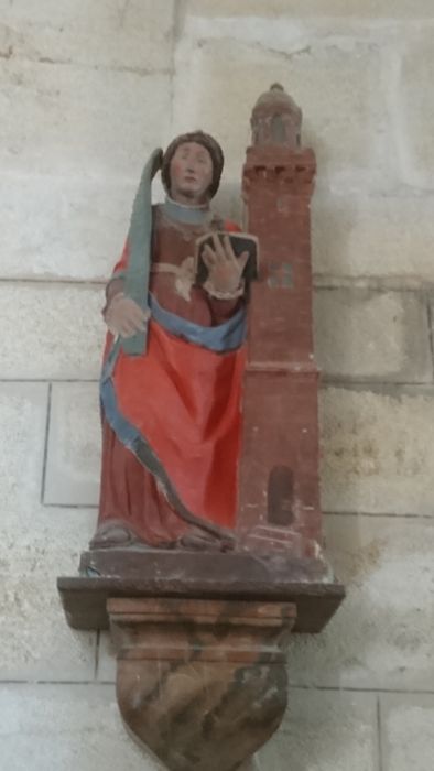 statue : Sainte Barbe